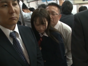 Hiếp dâm tập thể bé nữ sinh trên xe buýt Ichika Matsumoto